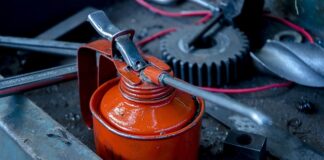 Ile odczekać po smarowaniu łańcucha?