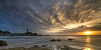 Czy rattan ciemnieje?