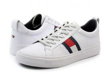 Tommy Hilfiger – marka inspirowana prestiżem Tommy Hilfiger