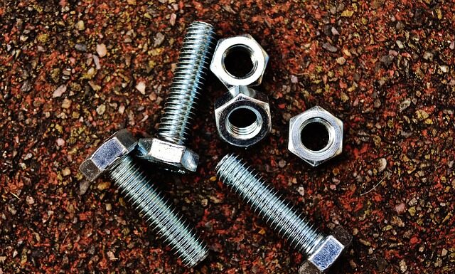 Jak dobrać śruby do nakrętkę? Jak dobrać śruby do nakrętkę?