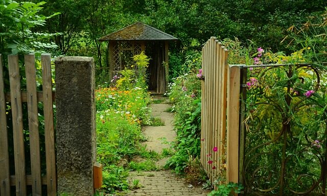 Co zamiast listew przypodłogowych? Co zamiast listew przypodłogowych?