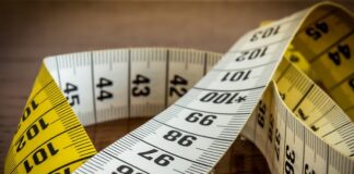 Jak zmierzyć emblemat?