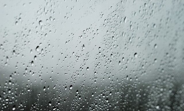 Ile można mieć przyciemniane szyby z przodu?