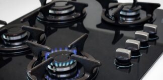 Czy zmywarką może być obok płyty indukcyjnej?