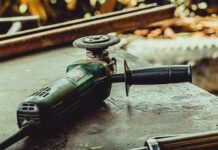 Jaka polerka lepsza oscylacyjna czy mimośrodowa?