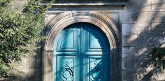 Co przy drzwiach balkonowych?