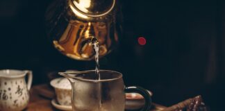 Gdzie najlepiej postawić czajnik w kuchni?