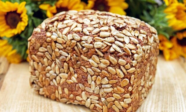 Czy do chleba na zakwasie dodaje się drożdże? Czy do chleba na zakwasie dodaje się drożdże?