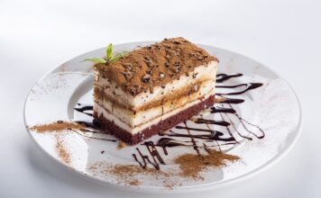 Dlaczego kruche ciasto się kruszy? Dlaczego kruche ciasto się kruszy?