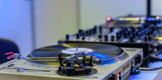 Czy można jezdzic z kontrolka świec żarowych?