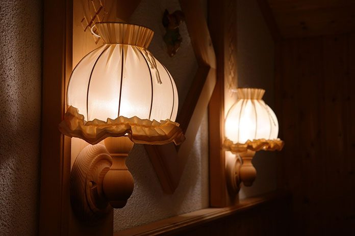 Piękne i oszczędne – kinkiety LED do mieszkania