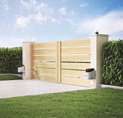 Komfort oraz bezpieczeństwo, czyli główne zalety stosowania automatyki do bram