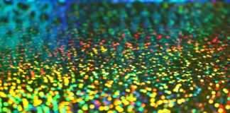 Jak powstaje hologram?