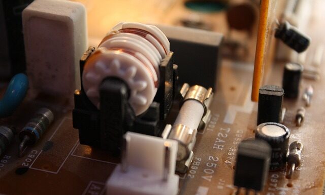 Który bezpiecznik odpowiada za świece żarowe? Który bezpiecznik odpowiada za świece żarowe?