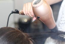 Jak osuszyć wilgotne mury?