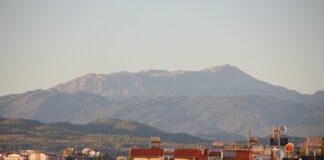 Czy nagrzewnica osusza powietrze?