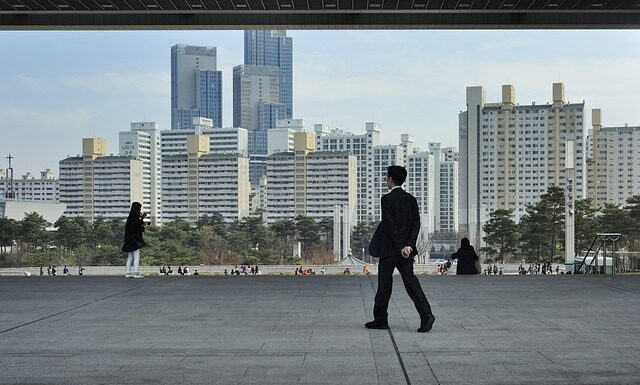 Jak założyć pasek?