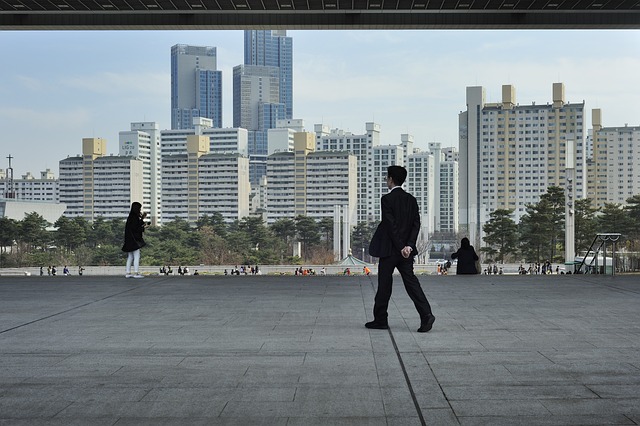 Jak założyć pasek? Jak założyć pasek?