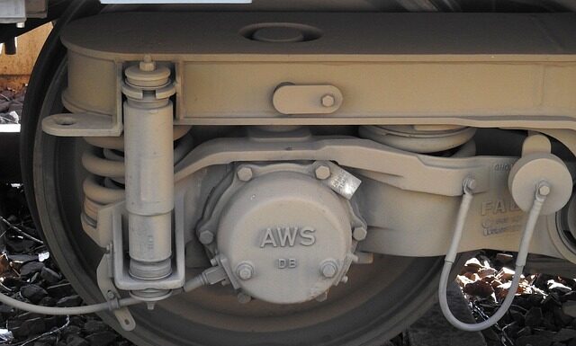 Jak brzmi zepsuty amortyzator? Jak brzmi zepsuty amortyzator?