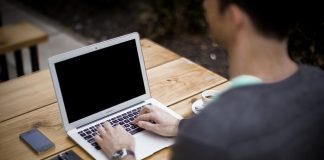 W jaki sposób możemy zarobić na naszych blogach?