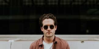 Jak wybrać idealną koszulę męską?