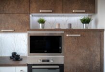 Gdzie powinna stać lodówką w kuchni? Gdzie powinna stać lodówką w kuchni?