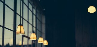 Czym posmarować szyby w samochodzie żeby nie parowały?