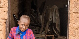 Na co kleić listwy progowe?