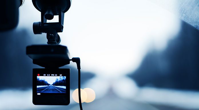 7 akcesoriów samochodowych, które zwiększają komfort oraz bezpieczeństwo podróży