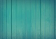 Z jakiego drewna deski na ławkę ogrodową?