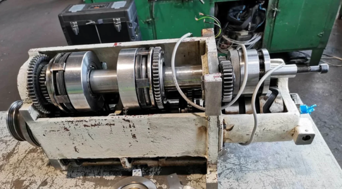 Naprawa maszyn przemysłowych – zaufaj specjalistom z FAREM POLAND Naprawa maszyn przemysłowych