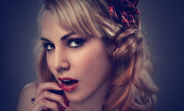 Czy warto jest mieć swój styl ubierania się, czy jednak może lepiej jest się inspirować obecną modą? .