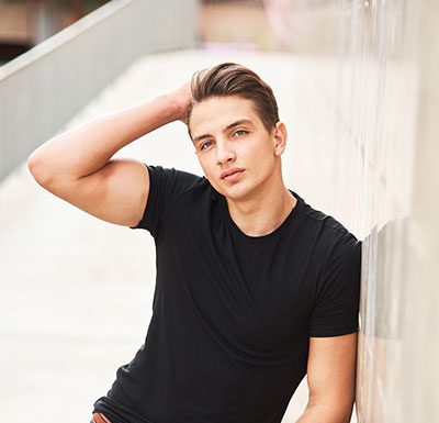 Męskie stylizacje na wiosnę – jak mężczyzna powinien ubierać się wiosną? Męskie stylizacje na wiosnę – jak mężczyzna powinien ubierać się wiosną?