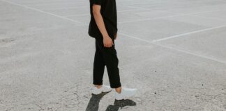 Jak dbać o spodnie męskie, by dłużej służyły