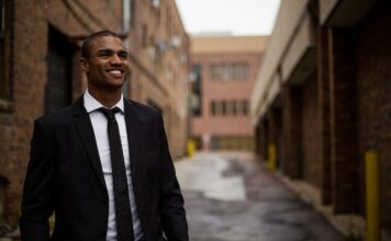 Garnitury męskie dla młodzieży