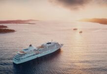 Jak wybrać rejs wycieczkowy latem i zimą