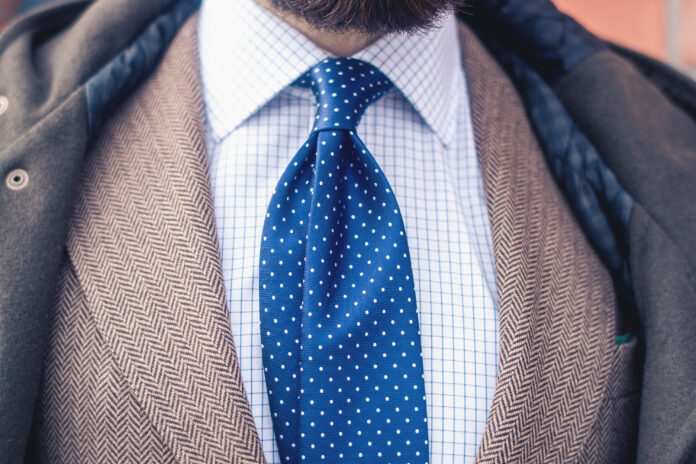 Naturalne tkaniny w męskiej garderobie